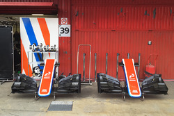 Manor Racing pits