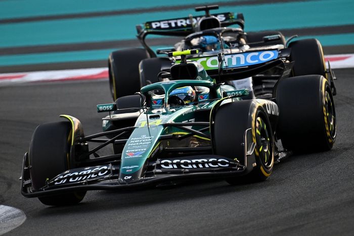 George Russell, Mercedes, Fernando Alonso, Aston Martin Racing