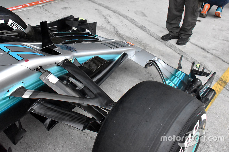 Mercedes AMG F1 W08 front wing