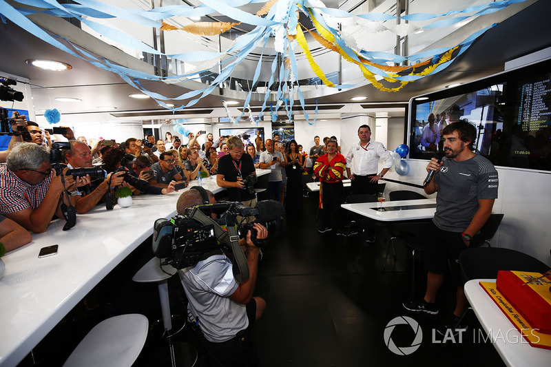 Fernando Alonso, McLaren, celebra su cumpleaños