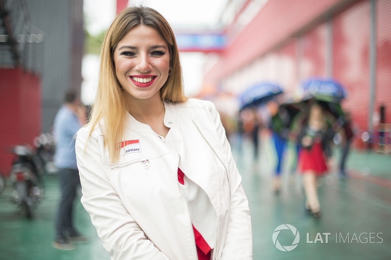 Chicas de la parrilla