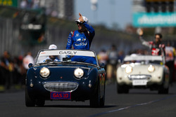 Pierre Gasly, Toro Rosso, lors de la parade des pilotes