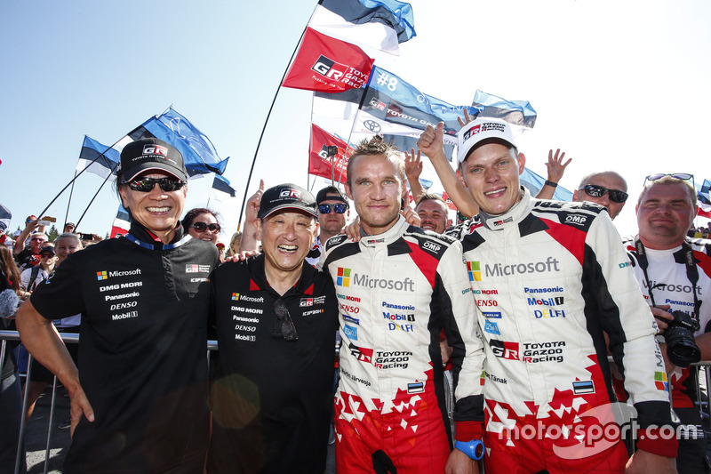 I vincitori Ott Tanak, Martin Järveoja, Toyota Yaris WRC, Toyota Gazoo Racing