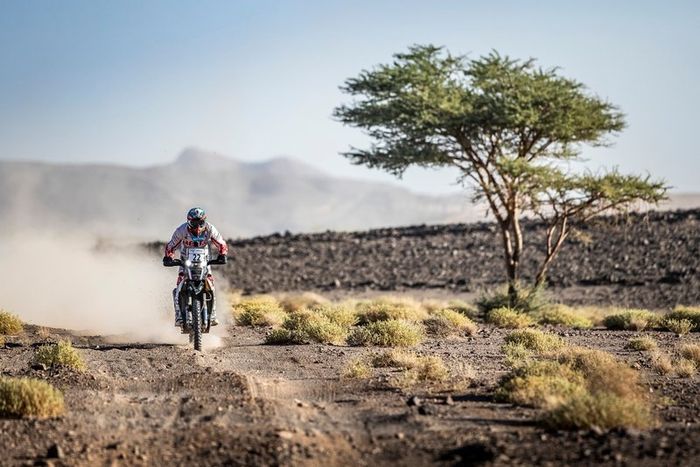 #22 Hero Motosports Team Rally: Santosh Chunchunguppe Shivashankar