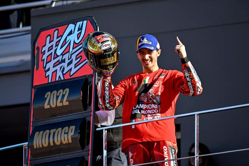 Pecco Bagnaia - Coronación en el GP de Valencia