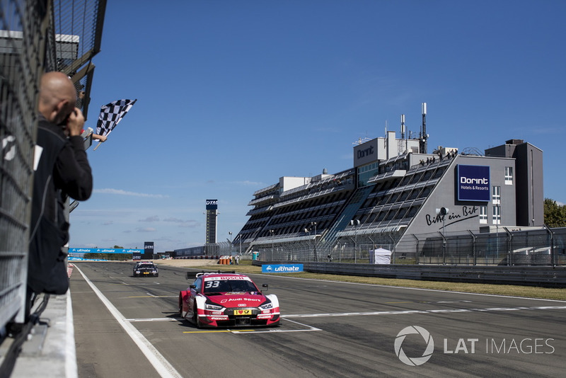 Checkered flag for René Rast, Audi Sport Team Rosberg, Audi RS 5 DTM