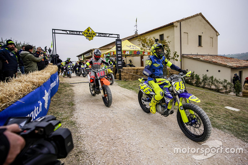 Ankunft auf der VR46-Motor-Ranch in Tavullia