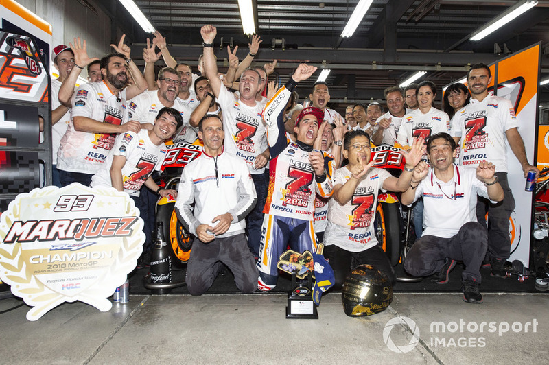 Marc Marquez, Repsol Honda Team celebra con su equipo