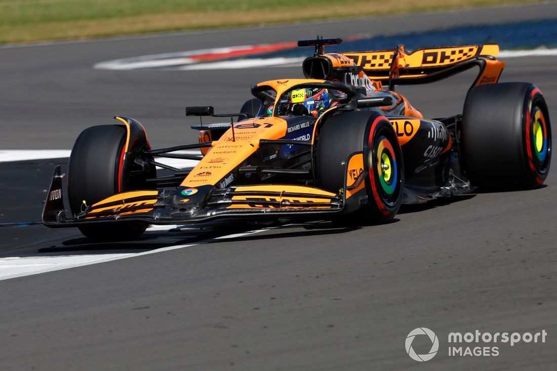 Oscar Piastri, McLaren MCL38