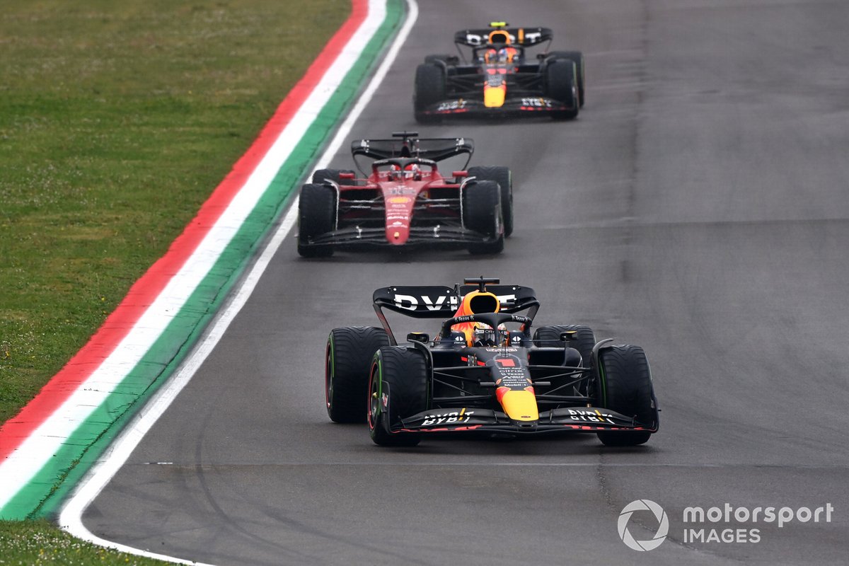 Max Verstappen, Red Bull Racing RB18, Charles Leclerc, Ferrari F1-75, Sergio Perez, Red Bull Racing RB18