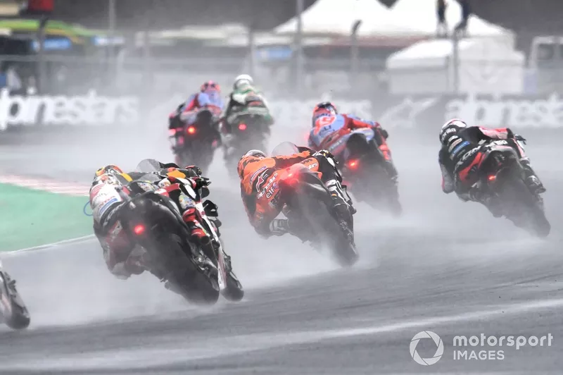 Le départ du Grand Prix d'Indonésie
