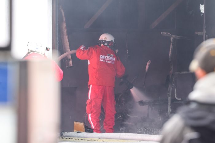 Incendio en la zona de garajes de Daytona