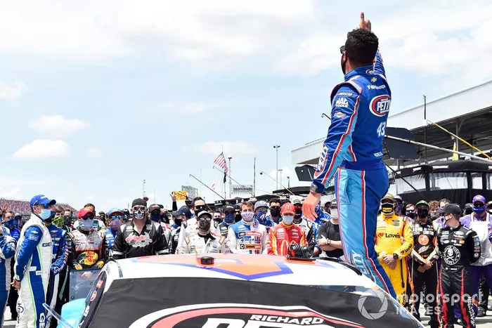 Darrell Wallace Jr., Richard Petty Motorsports, Chevrolet Camaro Victory Junction
