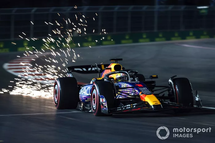 レッドブルがラスベガスGPで行なった特別カラーリングも、公募により選ばれたモノだ。