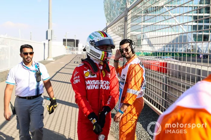 Sebastian Vettel, Ferrari, sufre un accidente en la FP1 de Abu Dhabi