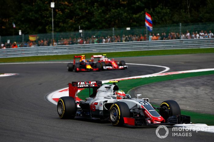 Esteban Gutiérrez, Haas VF-16, Max Verstappen, Red Bull Racing RB12, Kimi Raikkonen, Ferrari SF16-H