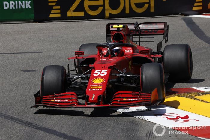 Carlos Sainz Jr., Ferrari SF21