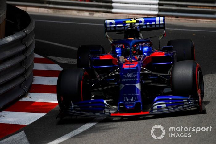 Alexander Albon, Toro Rosso STR14 