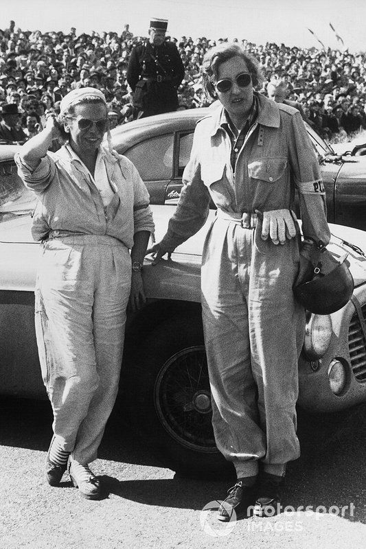 Yvonne Simon, Betty Haig 1951