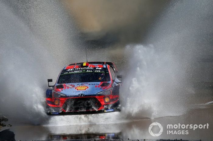 Thierry Neuville, Nicolas Gilsoul, Hyundai Motorsport Hyundai i20 Coupe WRC