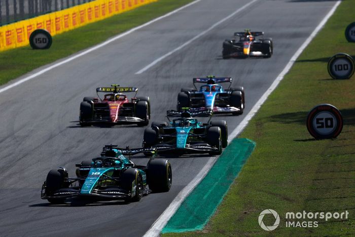 Lance Stroll, Aston Martin AMR22, Sebastian Vettel, Aston Martin AMR22, Carlos Sainz, Ferrari F1-75, Esteban Ocon, Alpine A522