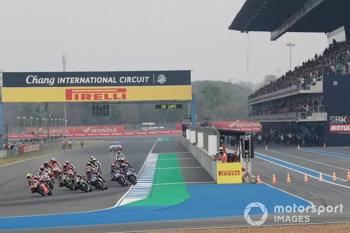 Alvaro Bautista, Aruba.it Racing-Ducati Team leads start