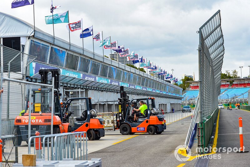 Preparativi in pitlane