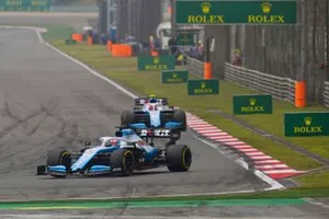 George Russell, Williams Racing FW42, voor Robert Kubica, Williams FW42