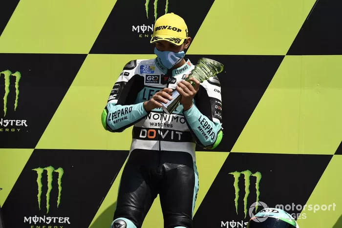Podio: el ganador de la carrera Dennis Foggia, Leopard Racing