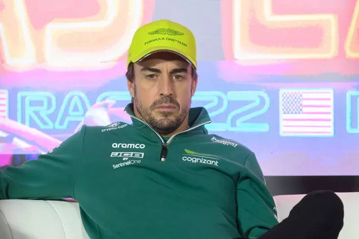 Fernando Alonso, Aston Martin F1 Team
