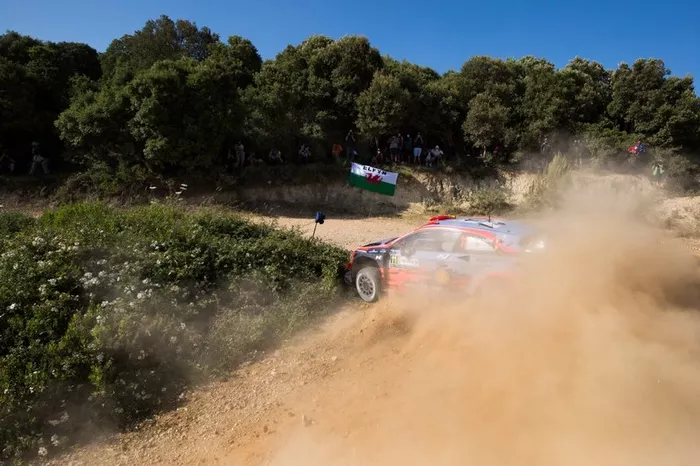 Thierry Neuville, Nicolas Gilsoul, Hyundai Motorsport Hyundai i20 Coupe WRC