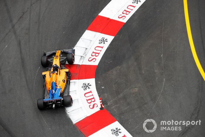 Sainz y McLaren celebran su sexto puesto