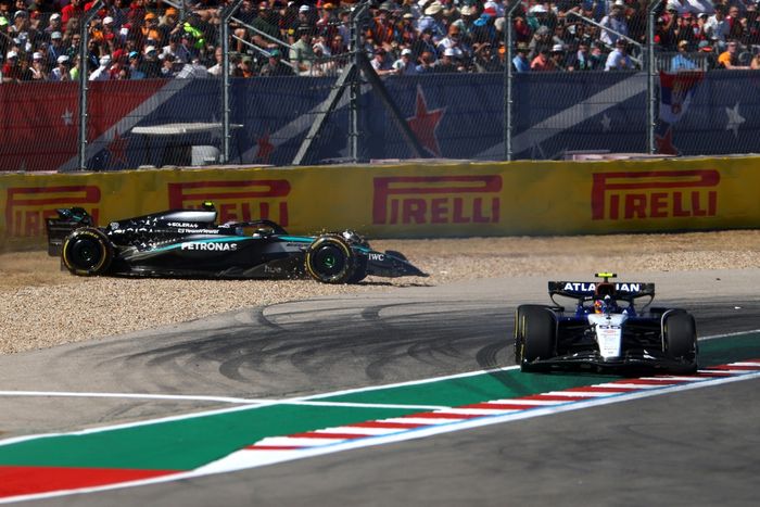 Andrea Kimi Antonelli, Mercedes, Carlos Sainz, accidente Williams
