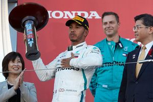 Podio: ganador de la carrera Lewis Hamilton, Mercedes AMG F1 