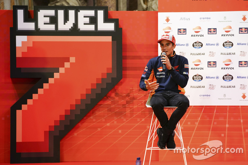 Марк Маркес, Repsol Honda Team, святкує у Сервері, Іспанія, перемогу у чемпіонаті світу 2018 року