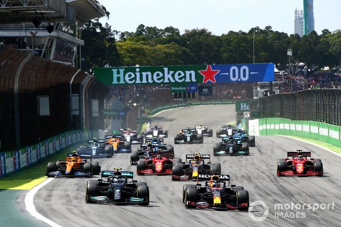 Max Verstappen, Red Bull Racing RB16B, Valtteri Bottas, Mercedes W12, Sergio Perez, Red Bull Racing RB16B 