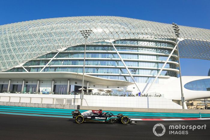 George Russell, Mercedes W10