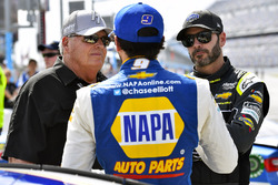 Jimmie Johnson, Hendrick Motorsports Chevrolet Camaro, Chase Elliott, Hendrick Motorsports Chevrolet Camaro and Rick Hendrick