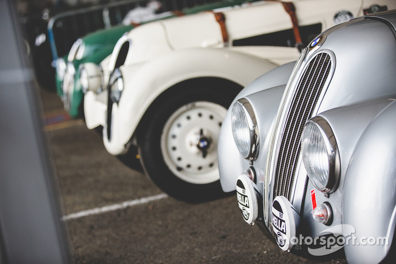 Coche antiguo de BMW
