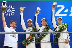 LMGTE Pro podio: segundo lugarRichard Lietz, Gianmaria Bruni, Frédéric Makowiecki, Porsche GT Team