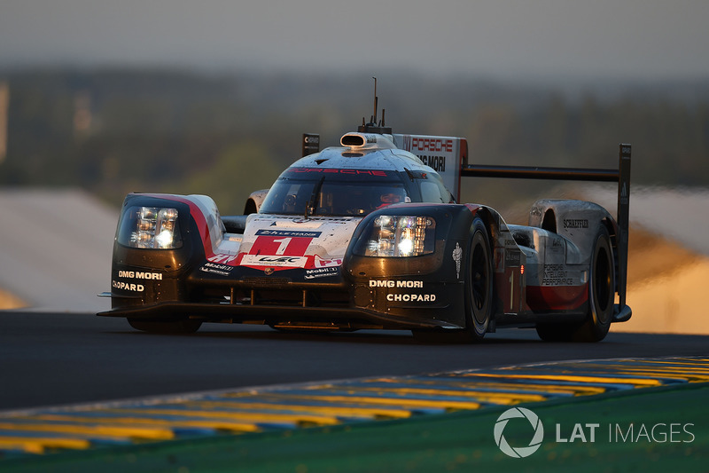 #1 Porsche Team Porsche 919 Hybrid: Neel Jani, Andre Lotterer, Nick Tandy