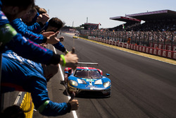№67 Ford Chip Ganassi Racing Ford GT: Энди Приоль, Харри Тинкнелл, Пипо Дерани