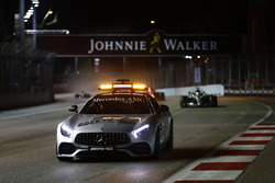 Safety Car leads Lewis Hamilton, Mercedes AMG F1 W08