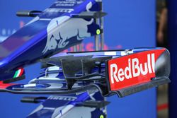 Detalle delantero del Scuderia Toro Rosso STR12