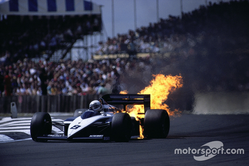 Mais abandonos consecutivos: Andrea de Cesaris