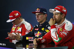 Conferencia de prensa FIA: segundo lugar de Kimi Raikkonen, Ferrari, Max Verstappen, Red Bull Racing