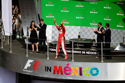 Sebastian Vettel, Ferrari fête sa troisième place sur le podium