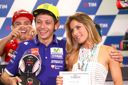 Валентино Росси, Yamaha Factory Racing и Элонора Педрон, бывшая жена Макса Бьяджи