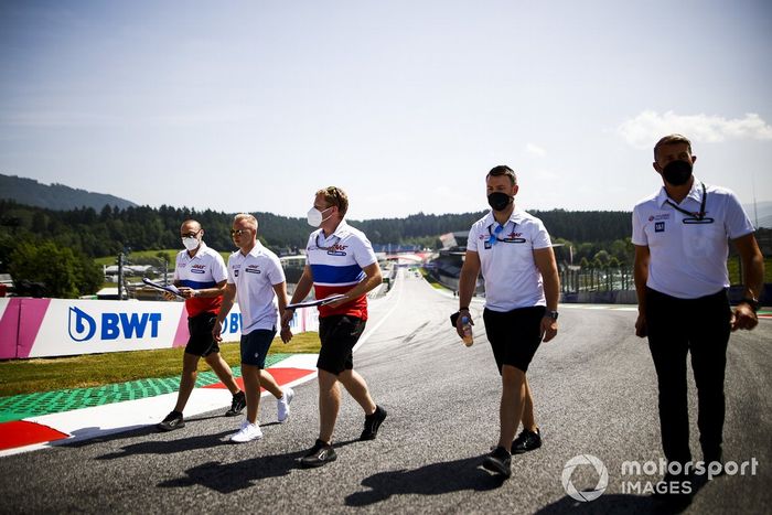 Nikita Mazepin, Haas F1, recorre la pista del GP de Estiria