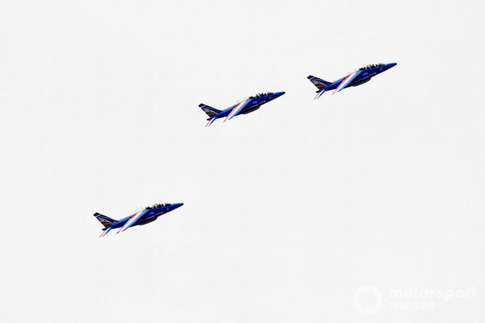 Aviones jets Alpha del equipo de exhibición Armee de l'Air et Espace La Patrouille de France 